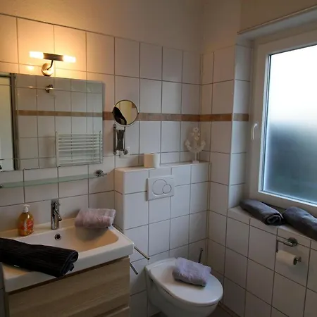 With 2 Bedrooms *